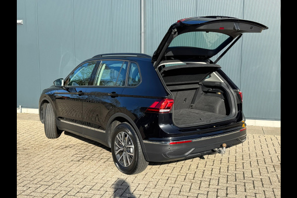 Volkswagen Tiguan 1.4 TSI eHybrid Life * Trekhaak * Matrix Led * Stuurverwarming * El. Klep *