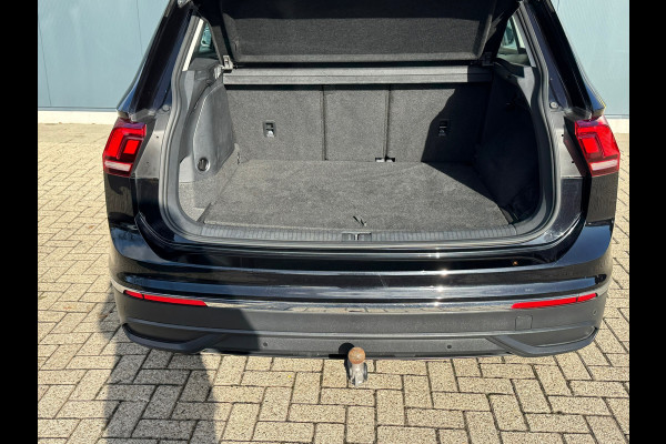 Volkswagen Tiguan 1.4 TSI eHybrid Life * Trekhaak * Matrix Led * Stuurverwarming * El. Klep *