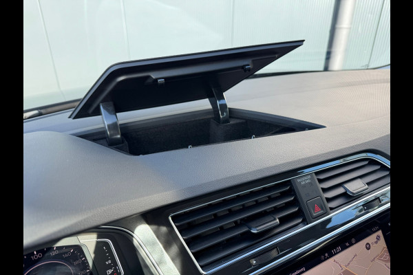 Volkswagen Tiguan 1.4 TSI eHybrid Life * Trekhaak * Matrix Led * Stuurverwarming * El. Klep *