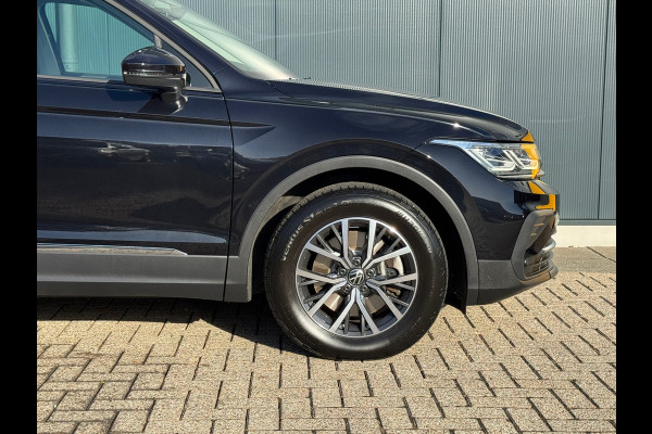 Volkswagen Tiguan 1.4 TSI eHybrid Life * Trekhaak * Matrix Led * Stuurverwarming * El. Klep *