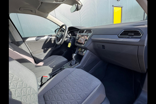 Volkswagen Tiguan 1.4 TSI eHybrid Life * Trekhaak * Matrix Led * Stuurverwarming * El. Klep *