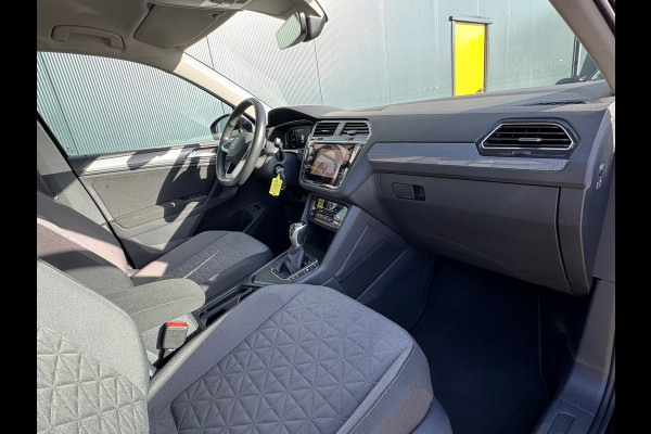 Volkswagen Tiguan 1.4 TSI eHybrid Life * Trekhaak * Matrix Led * Stuurverwarming * El. Klep *