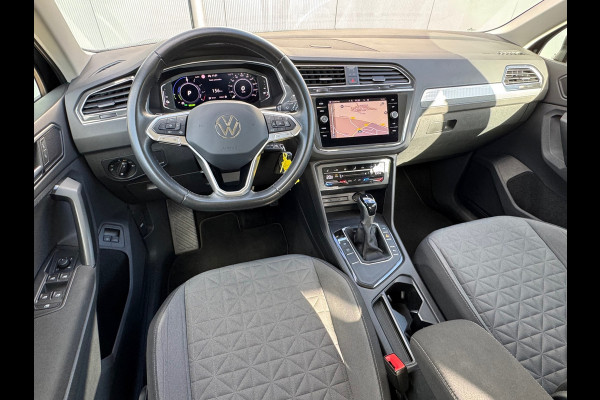 Volkswagen Tiguan 1.4 TSI eHybrid Life * Trekhaak * Matrix Led * Stuurverwarming * El. Klep *