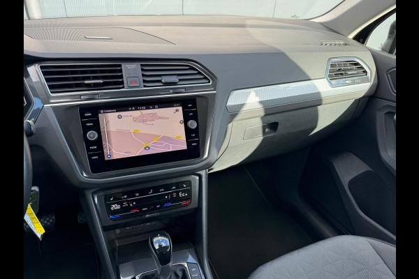 Volkswagen Tiguan 1.4 TSI eHybrid Life * Trekhaak * Matrix Led * Stuurverwarming * El. Klep *