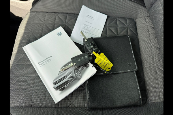 Volkswagen Tiguan 1.4 TSI eHybrid Life * Trekhaak * Matrix Led * Stuurverwarming * El. Klep *