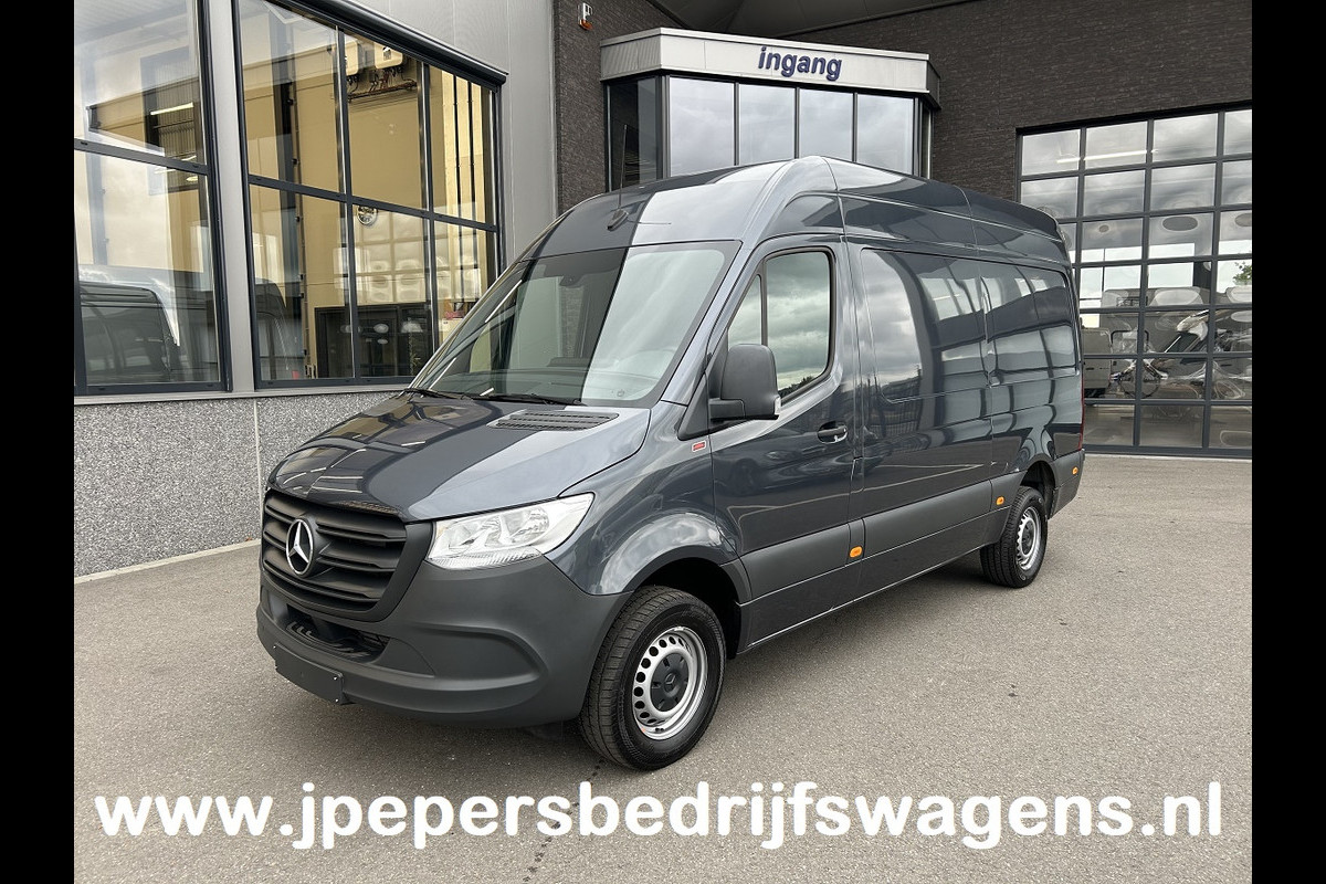 Mercedes-Benz Sprinter 317 CDI L2 H2 MBUX / Camera / Carplay navigatie / Cruise control / Airco Mercedes-Benz Sprinter 317 CDI L2 H2 MBUX / Camera / Carplay navigatie / Cruise control / Airco