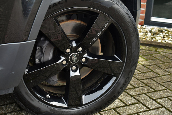Land Rover Defender 110 3.0 P400 HSE 7-pers Pano Trekh ACC 22inch HUD Standkachel