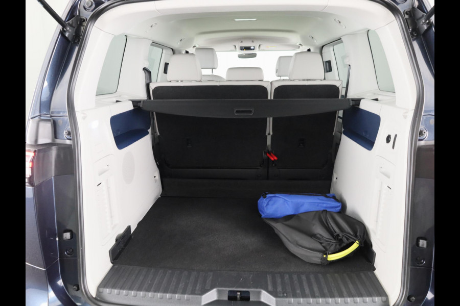 Volkswagen ID. Buzz 1st 77kWh 204 pk | Navigatie | Parkeersensoren (Park assist) | Achteruitrijcamera | Adaptieve cruise control | Matrix LED koplampen | Stoelverwarming | Volkswagen ID. Buzz 1st 77kWh 204 pk | Navigatie | Parkeersensoren (Park assist) | Achteruitrijcamera | Adaptieve cruise control | Matrix LED koplampen | Stoelverwarming |