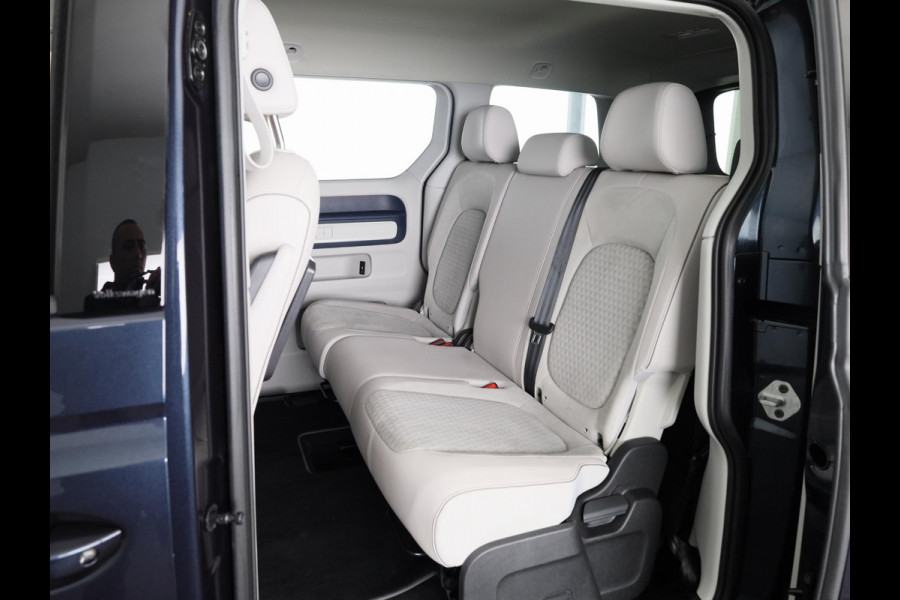 Volkswagen ID. Buzz 1st 77kWh 204 pk | Navigatie | Parkeersensoren (Park assist) | Achteruitrijcamera | Adaptieve cruise control | Matrix LED koplampen | Stoelverwarming | Volkswagen ID. Buzz 1st 77kWh 204 pk | Navigatie | Parkeersensoren (Park assist) | Achteruitrijcamera | Adaptieve cruise control | Matrix LED koplampen | Stoelverwarming |