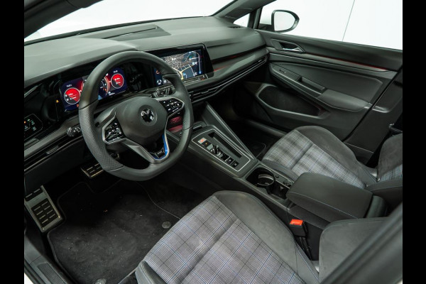 Volkswagen Golf GTE | 245PK | Pano | Matrix-LED Volkswagen Golf GTE | 245PK | Pano | Matrix-LED