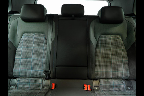 Volkswagen Golf GTE | 245PK | Pano | Matrix-LED Volkswagen Golf GTE | 245PK | Pano | Matrix-LED