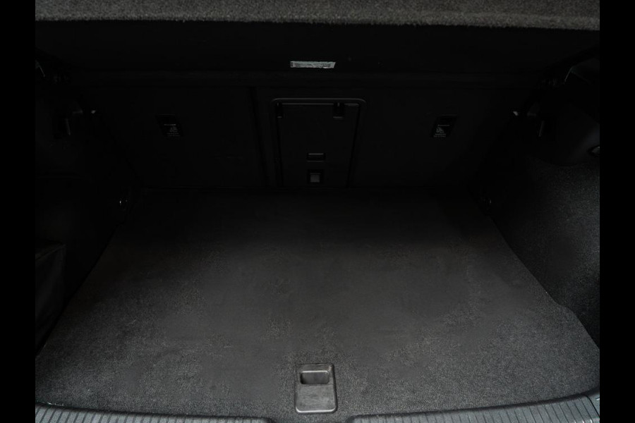 Volkswagen Golf GTE | 245PK | Pano | Matrix-LED Volkswagen Golf GTE | 245PK | Pano | Matrix-LED