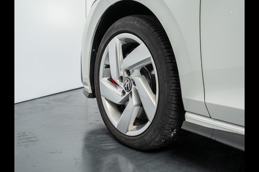 Volkswagen Golf GTE | 245PK | Pano | Matrix-LED Volkswagen Golf GTE | 245PK | Pano | Matrix-LED