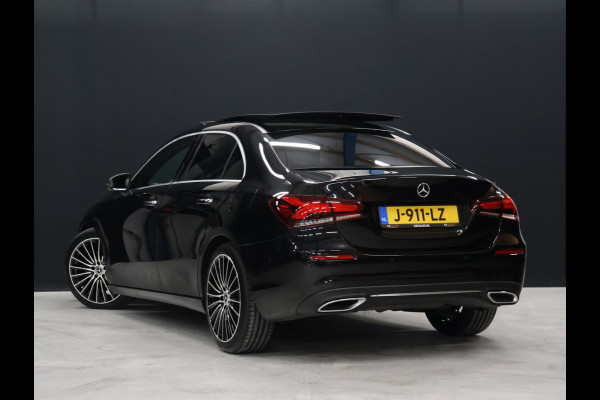 Mercedes-Benz A-Klasse 180 Sport Luxury [TREKHAAK INKLAPBAAR, SCHUIFKANTELDAK, MEMORY SEATS, BURMESTER SOUND, CAMERA, STOELVERWARMING, VOL LEDER, BLUETOOTH, CRUISE, CLIMATE, NIEUWSTAAT]