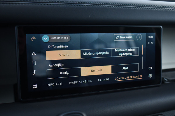 Land Rover Defender 110 3.0 P400 HSE 7-pers Pano Trekh ACC 22inch HUD Standkachel