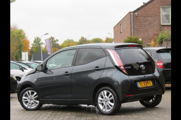 Toyota Aygo 1.0 VVT-i x-joy | HALF LEDER | GROOT SCHERM NAVI | CAMERA | LICHTMETALEN VELGEN | CLIMA-AIRCO | DEALER ONDERHOUDEN | Toyota Aygo 1.0 VVT-i x-joy | HALF LEDER | GROOT SCHERM NAVI | CAMERA | LICHTMETALEN VELGEN | CLIMA-AIRCO | DEALER ONDERHOUDEN |