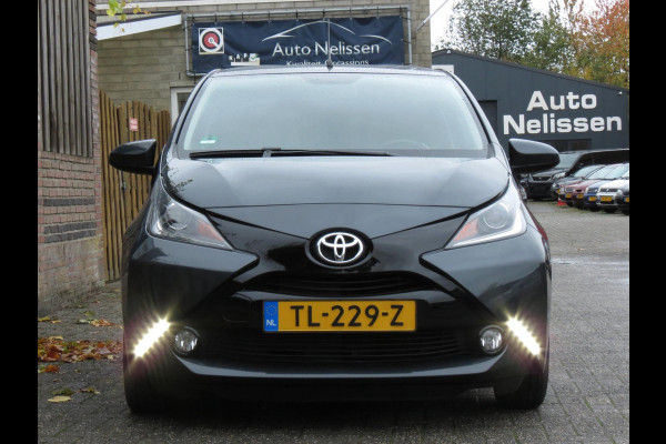Toyota Aygo 1.0 VVT-i x-joy | HALF LEDER | GROOT SCHERM NAVI | CAMERA | LICHTMETALEN VELGEN | CLIMA-AIRCO | DEALER ONDERHOUDEN | Toyota Aygo 1.0 VVT-i x-joy | HALF LEDER | GROOT SCHERM NAVI | CAMERA | LICHTMETALEN VELGEN | CLIMA-AIRCO | DEALER ONDERHOUDEN |