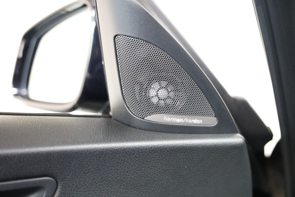 BMW 2 Serie Cabrio M240i H&K NAVI PDC LEDER REMUS '18 BMW 2 Serie Cabrio M240i H&K NAVI PDC LEDER REMUS '18