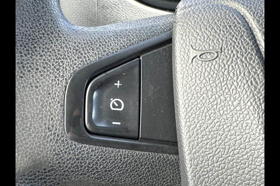 Renault Master T35 2.3 dCi L2H2*A/C*NAVI*HAAK*CRUISE*TEL*IMPERIAA