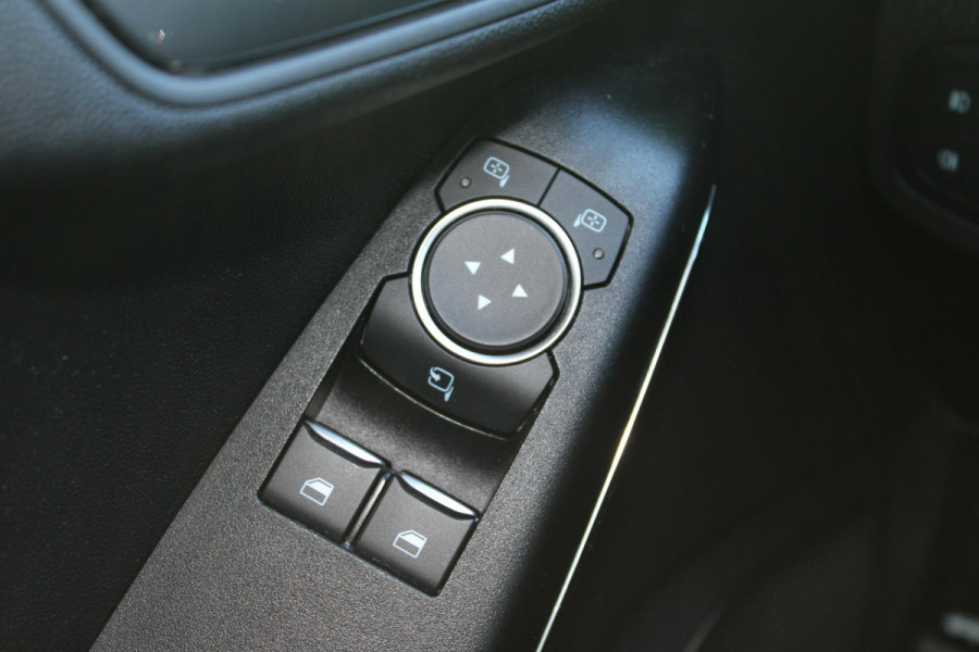 Ford Fiesta 1.0 EcoBoost 100 PK Titanium | Inclusief nieuwe distributie i.c.m. afleverpakket | Navi | Cruise | Climate control