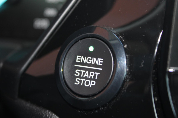 Ford Fiesta 1.0 EcoBoost 100 PK Titanium | Inclusief nieuwe distributie i.c.m. afleverpakket | Navi | Cruise | Climate control