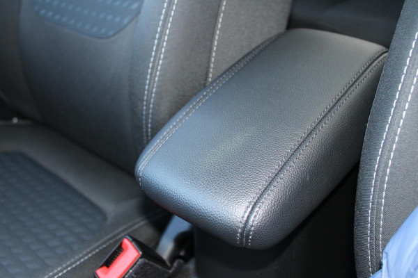 Ford Fiesta 1.0 EcoBoost 100 PK Titanium | Inclusief nieuwe distributie i.c.m. afleverpakket | Navi | Cruise | Climate control