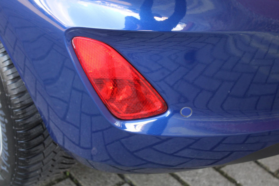 Ford Fiesta 1.0 EcoBoost 100 PK Titanium | Inclusief nieuwe distributie i.c.m. afleverpakket | Navi | Cruise | Climate control