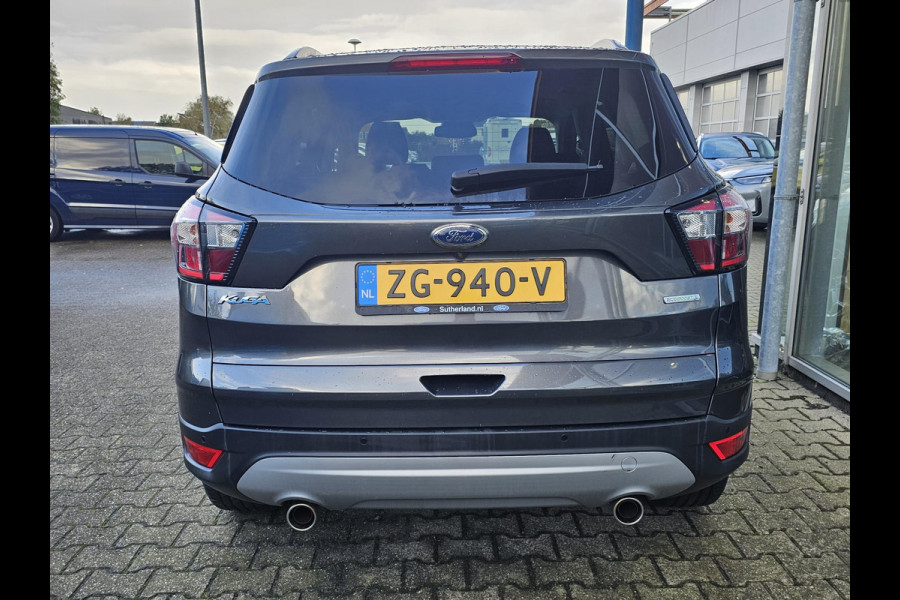 Ford Kuga 1.5 EcoBoost Titanium 150 pk | Nieuwstaat | Navigatie | PDC voor + achter | Keyless entry | Elektrisch bedienbare achterklep | Winterpack | Bi-xenon etc. Ford Kuga 1.5 EcoBoost Titanium 150 pk | Nieuwstaat | Navigatie | PDC voor + achter | Keyless entry | Elektrisch bedienbare achterklep | Winterpack | Bi-xenon etc.