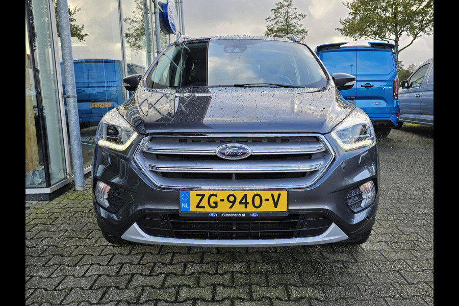 Ford Kuga 1.5 EcoBoost Titanium 150 pk | Nieuwstaat | Navigatie | PDC voor + achter | Keyless entry | Elektrisch bedienbare achterklep | Winterpack | Bi-xenon etc. Ford Kuga 1.5 EcoBoost Titanium 150 pk | Nieuwstaat | Navigatie | PDC voor + achter | Keyless entry | Elektrisch bedienbare achterklep | Winterpack | Bi-xenon etc.