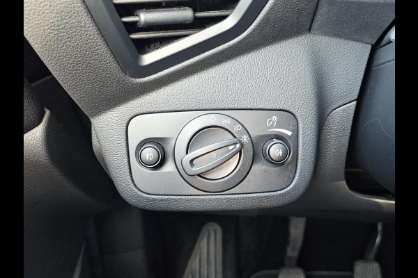 Ford Kuga 1.5 EcoBoost Titanium 150 pk | Nieuwstaat | Navigatie | PDC voor + achter | Keyless entry | Elektrisch bedienbare achterklep | Winterpack | Bi-xenon etc. Ford Kuga 1.5 EcoBoost Titanium 150 pk | Nieuwstaat | Navigatie | PDC voor + achter | Keyless entry | Elektrisch bedienbare achterklep | Winterpack | Bi-xenon etc.