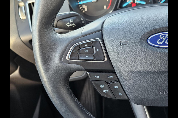 Ford Kuga 1.5 EcoBoost Titanium 150 pk | Nieuwstaat | Navigatie | PDC voor + achter | Keyless entry | Elektrisch bedienbare achterklep | Winterpack | Bi-xenon etc. Ford Kuga 1.5 EcoBoost Titanium 150 pk | Nieuwstaat | Navigatie | PDC voor + achter | Keyless entry | Elektrisch bedienbare achterklep | Winterpack | Bi-xenon etc.