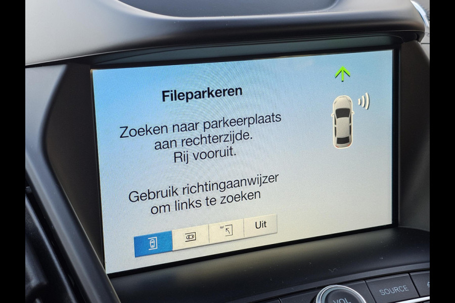 Ford Kuga 1.5 EcoBoost Titanium 150 pk | Nieuwstaat | Navigatie | PDC voor + achter | Keyless entry | Elektrisch bedienbare achterklep | Winterpack | Bi-xenon etc. Ford Kuga 1.5 EcoBoost Titanium 150 pk | Nieuwstaat | Navigatie | PDC voor + achter | Keyless entry | Elektrisch bedienbare achterklep | Winterpack | Bi-xenon etc.