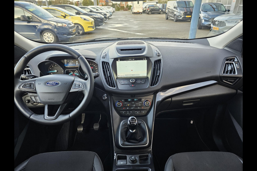 Ford Kuga 1.5 EcoBoost Titanium 150 pk | Nieuwstaat | Navigatie | PDC voor + achter | Keyless entry | Elektrisch bedienbare achterklep | Winterpack | Bi-xenon etc. Ford Kuga 1.5 EcoBoost Titanium 150 pk | Nieuwstaat | Navigatie | PDC voor + achter | Keyless entry | Elektrisch bedienbare achterklep | Winterpack | Bi-xenon etc.