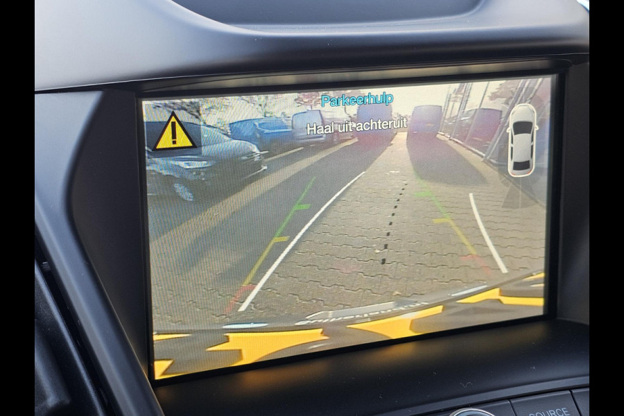 Ford Kuga 1.5 EcoBoost Titanium 150 pk | Nieuwstaat | Navigatie | PDC voor + achter | Keyless entry | Elektrisch bedienbare achterklep | Winterpack | Bi-xenon etc. Ford Kuga 1.5 EcoBoost Titanium 150 pk | Nieuwstaat | Navigatie | PDC voor + achter | Keyless entry | Elektrisch bedienbare achterklep | Winterpack | Bi-xenon etc.