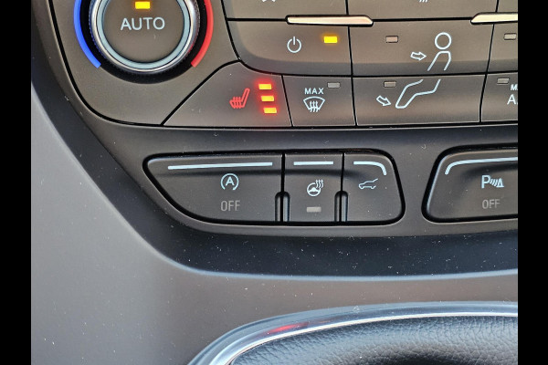 Ford Kuga 1.5 EcoBoost Titanium 150 pk | Nieuwstaat | Navigatie | PDC voor + achter | Keyless entry | Elektrisch bedienbare achterklep | Winterpack | Bi-xenon etc. Ford Kuga 1.5 EcoBoost Titanium 150 pk | Nieuwstaat | Navigatie | PDC voor + achter | Keyless entry | Elektrisch bedienbare achterklep | Winterpack | Bi-xenon etc.