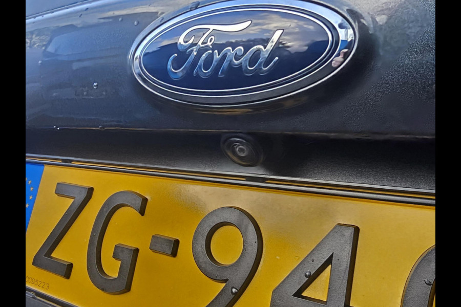 Ford Kuga 1.5 EcoBoost Titanium 150 pk | Nieuwstaat | Navigatie | PDC voor + achter | Keyless entry | Elektrisch bedienbare achterklep | Winterpack | Bi-xenon etc. Ford Kuga 1.5 EcoBoost Titanium 150 pk | Nieuwstaat | Navigatie | PDC voor + achter | Keyless entry | Elektrisch bedienbare achterklep | Winterpack | Bi-xenon etc.
