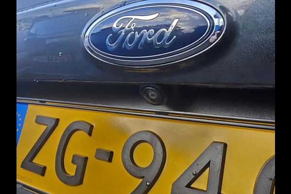 Ford Kuga 1.5 EcoBoost Titanium 150 pk | Nieuwstaat | Navigatie | PDC voor + achter | Keyless entry | Elektrisch bedienbare achterklep | Winterpack | Bi-xenon etc. Ford Kuga 1.5 EcoBoost Titanium 150 pk | Nieuwstaat | Navigatie | PDC voor + achter | Keyless entry | Elektrisch bedienbare achterklep | Winterpack | Bi-xenon etc.