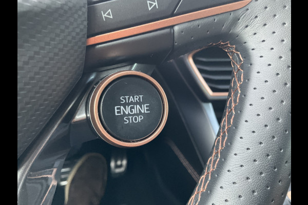 CUPRA Leon Sportstourer 1.5 TSI PHEV e-Hybrid Business Elek.Trekhaak Adap.Cruise Carplay Camera Sfeerverl 2025 3136KM!