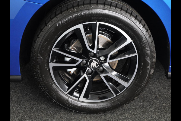 Škoda Fabia Monte Carlo 1.0 TSI 95 pk 5 versn. Hand | Verwarmbare voorstoelen | Hill start | Zwart dak