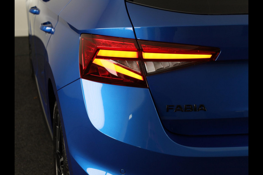 Škoda Fabia Monte Carlo 1.0 TSI 95 pk 5 versn. Hand | Verwarmbare voorstoelen | Hill start | Zwart dak