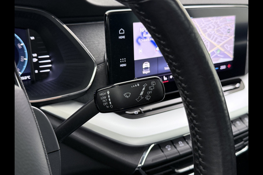 Škoda Octavia Combi 1.5TSI 150PK Panoramadak Trekhaak Adap.Cruise Navi Ecc Apple Carplay Android Auto First Edition Elek.Achterklep Virtual Cockpit Pdc Keyless Wifi 1e Eigenaar Origineel Nederlandse Auto Škoda Octavia Combi 1.5TSI 150PK Panoramadak Trekhaak Adap.Cruise Navi Ecc Apple Carplay Android Auto First Edition Elek.Achterklep Virtual Cockpit Pdc Keyless Wifi 1e Eigenaar Origineel Nederlandse Auto