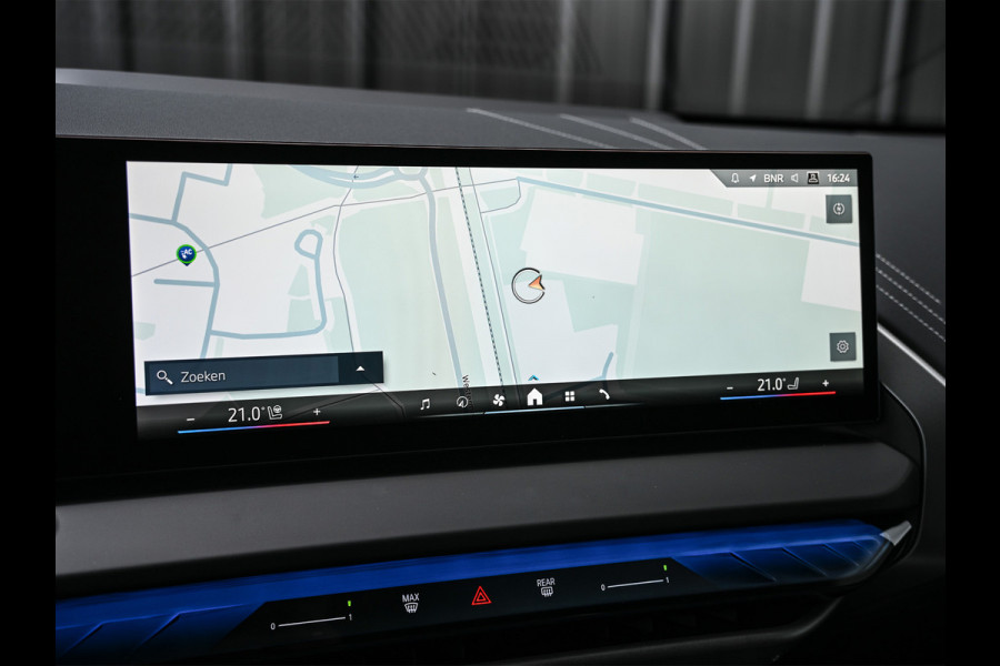 BMW X3 30e xDrive | M-SPORT | COMFORT ACCESS | ACTIVE CRUISE | LEDER | STOELVERWARMING | STUURWIEL VERWARMING | MEMORY SEATS | AMBIANCE