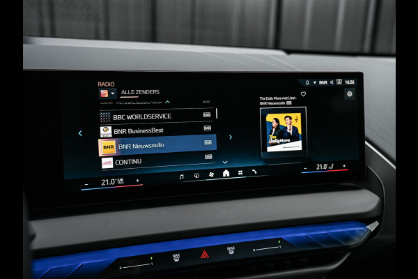 BMW X3 30e xDrive | M-SPORT | COMFORT ACCESS | ACTIVE CRUISE | LEDER | STOELVERWARMING | STUURWIEL VERWARMING | MEMORY SEATS | AMBIANCE