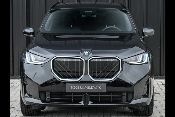 BMW X3 30e xDrive | M-SPORT | COMFORT ACCESS | ACTIVE CRUISE | LEDER | STOELVERWARMING | STUURWIEL VERWARMING | MEMORY SEATS | AMBIANCE
