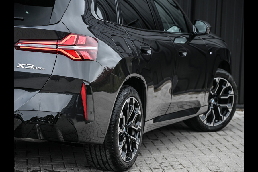 BMW X3 30e xDrive | M-SPORT | COMFORT ACCESS | ACTIVE CRUISE | LEDER | STOELVERWARMING | STUURWIEL VERWARMING | MEMORY SEATS | AMBIANCE