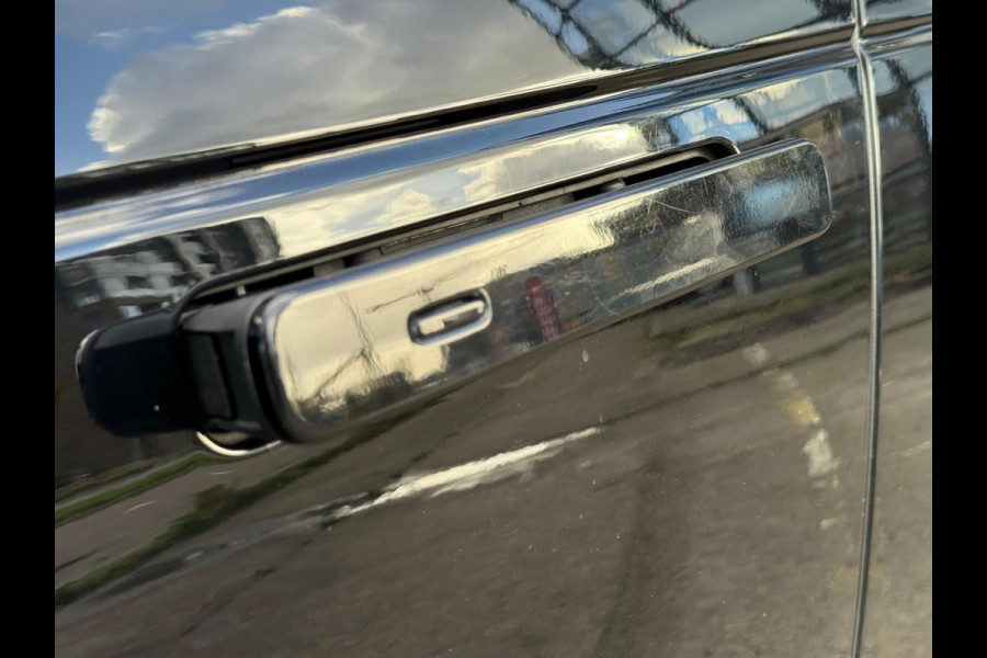 Land Rover Range Rover Velar 2.0 P250 Turbo AWD S | Pano | Airco | Cruise Land Rover Range Rover Velar 2.0 P250 Turbo AWD S | Pano | Airco | Cruise