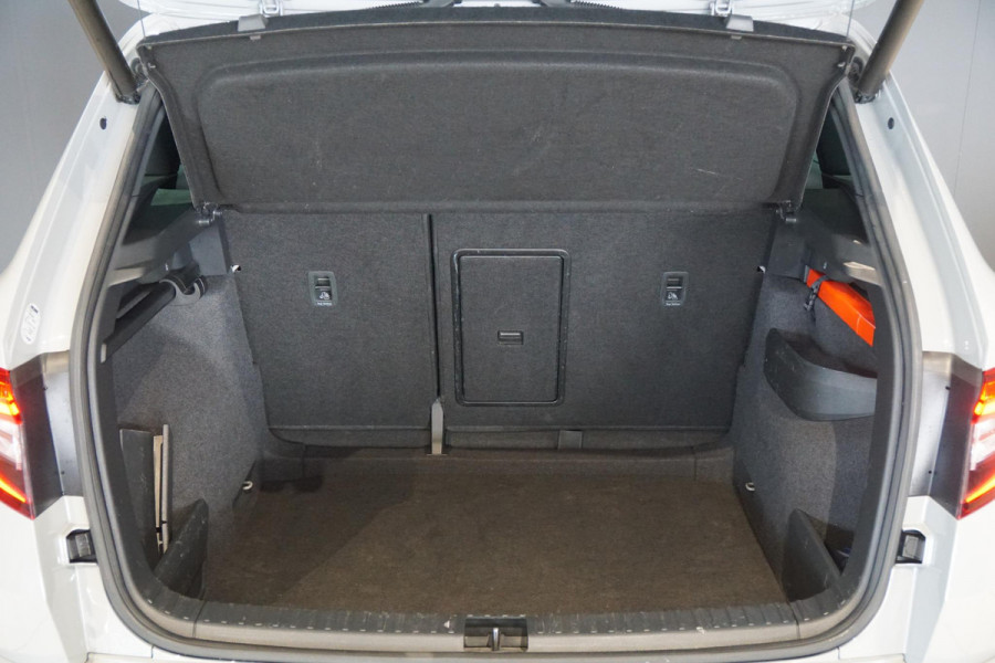 Škoda Karoq 1.5 TSI ACT Sportline Business *EERSTE EIGENAAR* + KEYLESS / CAMERA / CANTON AUDIO / TREKHAAK