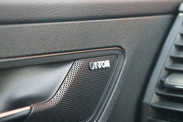 Škoda Karoq 1.5 TSI ACT Sportline Business *EERSTE EIGENAAR* + KEYLESS / CAMERA / CANTON AUDIO / TREKHAAK