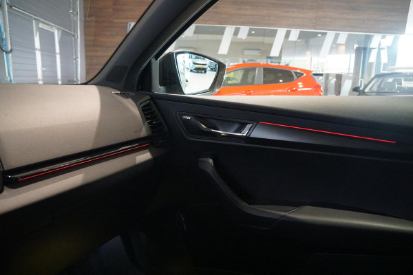 Škoda Karoq 1.5 TSI ACT Sportline Business *EERSTE EIGENAAR* + KEYLESS / CAMERA / CANTON AUDIO / TREKHAAK