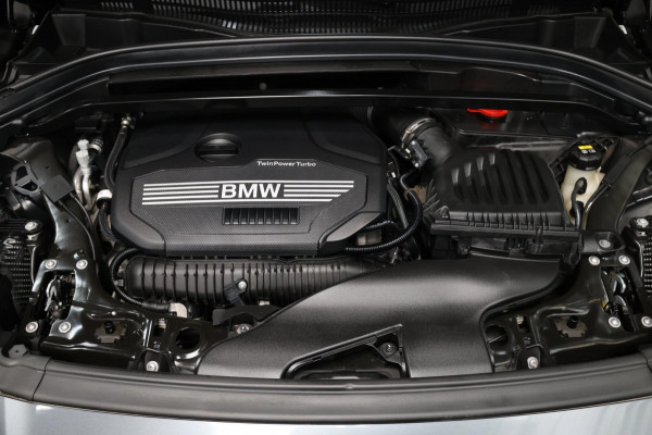 BMW X2 SDrive20i M Sport LED/SFEER/PANO/LEER+S.VERWARMING/KEYLESS/CAM/CRUISE/ECC/12 MND GARANTIE! BMW X2 SDrive20i M Sport LED/SFEER/PANO/LEER+S.VERWARMING/KEYLESS/CAM/CRUISE/ECC/12 MND GARANTIE!